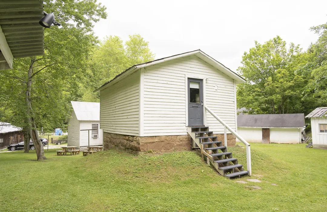Country Road House-1