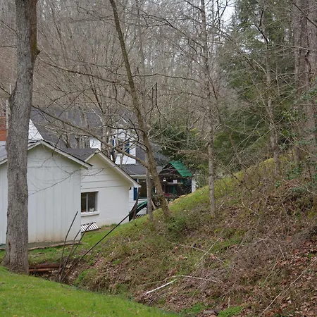 Country Road House-2